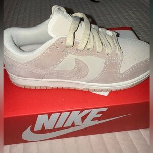 Authentic Nike Dunk Low SE